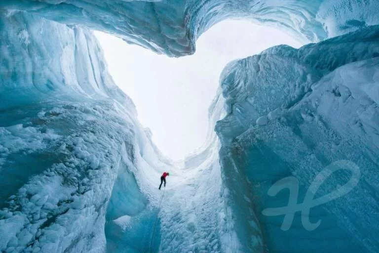 Abseilen in den Gletscher