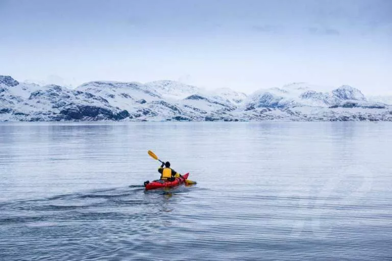 Mit dem Kajak auf dem Polarmeer