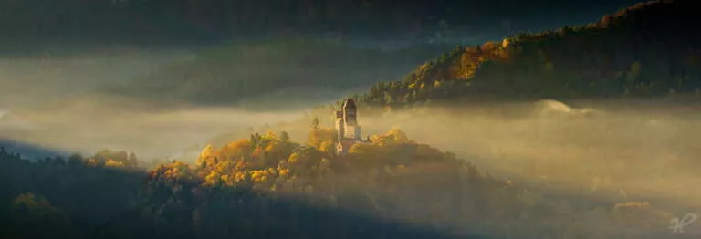 Burg Berwartstein im Herbst