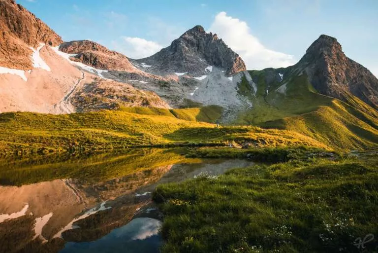 Alpenwelt Allgäu mit Bergsee