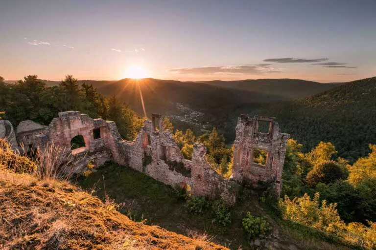 Burg Neuscharfeneck – Sonnenuntergang