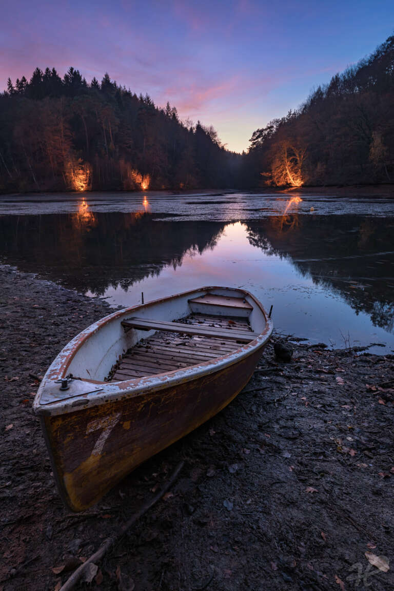 Winterabend am Eiswoog mit Boot