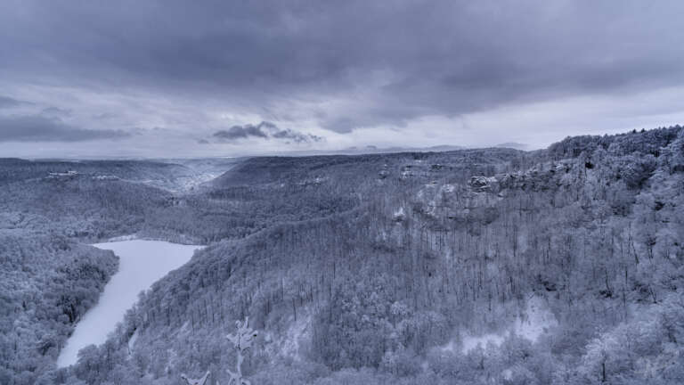 INTO THE WHITE, Winterliche Landschaft in der Schwäbischen Alb