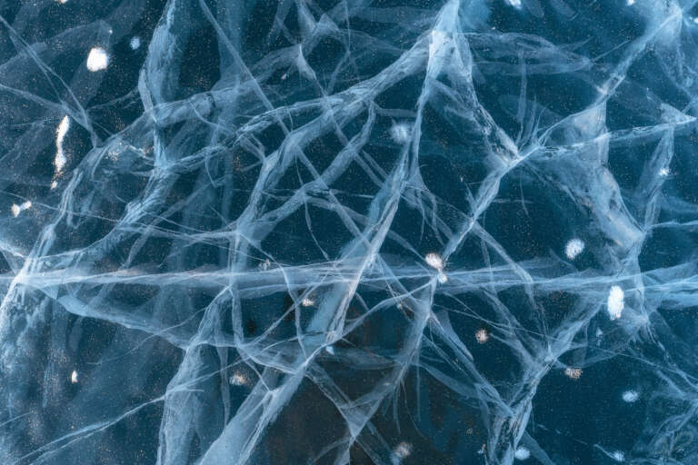Neural Network II 2020, Eisbdeckter Baikalsee