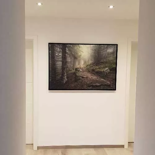 Marina K. aus Zell am Harmersbach (Kinzigtal, Ortenau, Schwarzwald) bstellte bei uns ein wunderschönes Heimatfoto von Fotograf Niko Benas als großformatiges Wandbild, gedruckt auf Leinwand und gerahm mit einem Schattenfugenrahmen