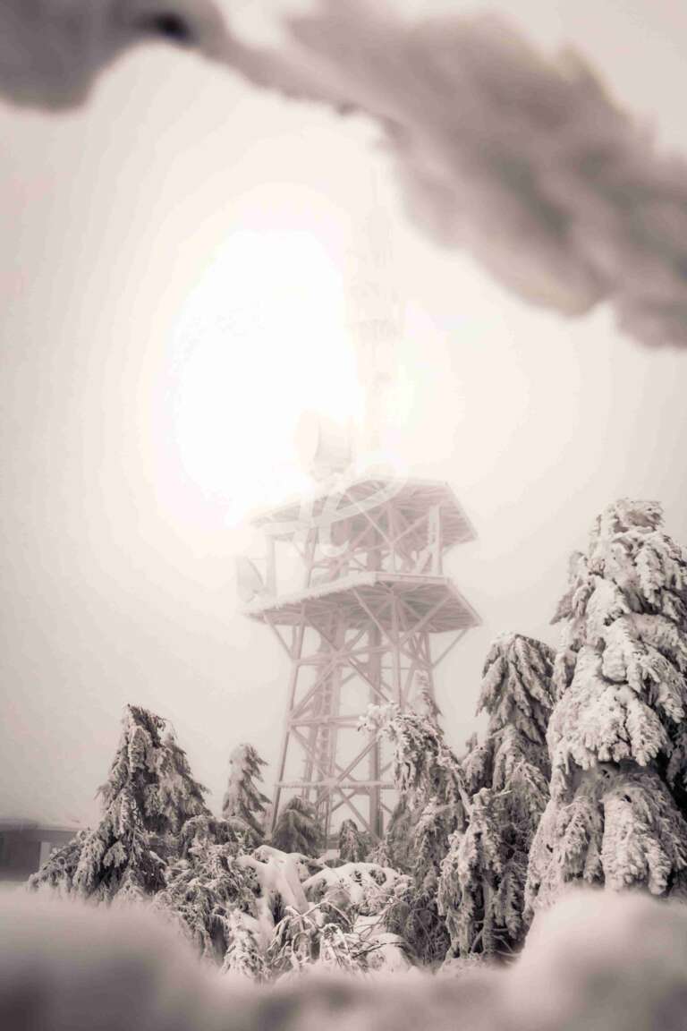 DFMG Funkturm Hornisgrinde im Winter mit Schnee