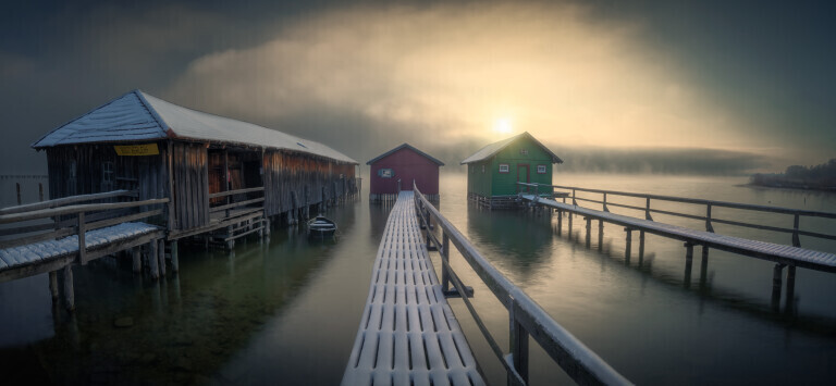 Auflösender Nebel am See