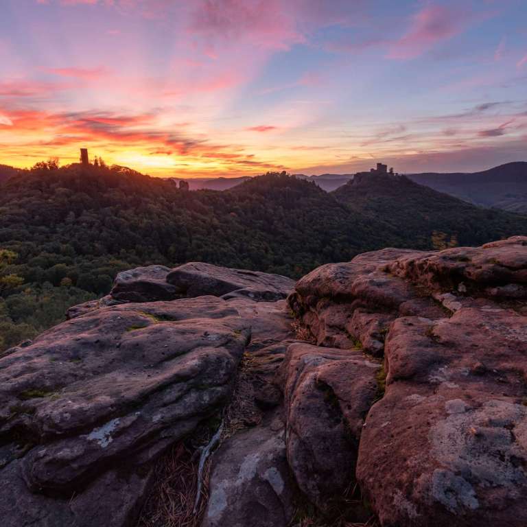 Sonnenuntergang Burg Trifels
