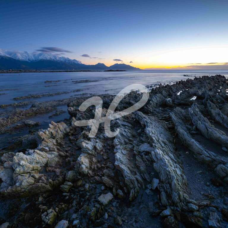 Schroffe Felsen in Kaikoura
