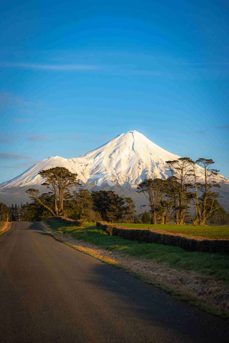 Straße zum Mount Taranaki