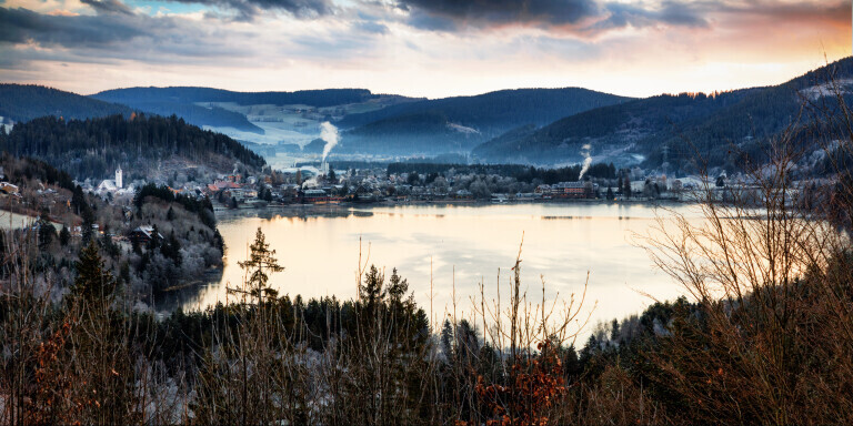 Wintermorgen am Titisee im Schwarzwald